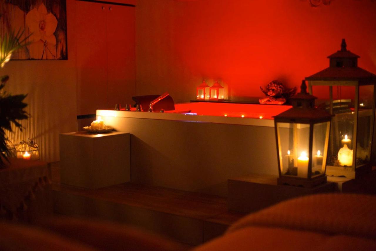 ואסטו Corte Rossetti Le Dimore Luxury B&B מראה חיצוני תמונה