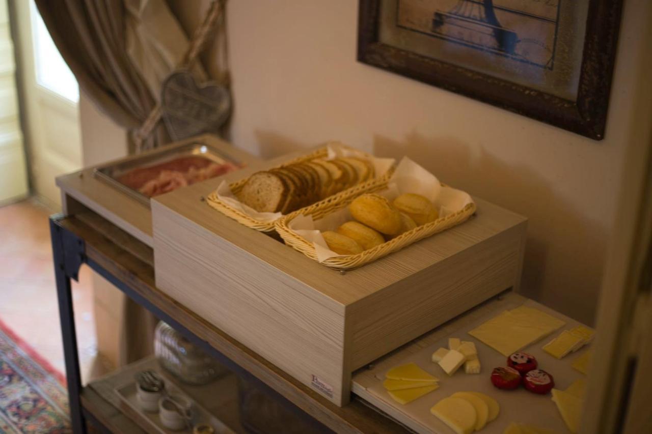 ואסטו Corte Rossetti Le Dimore Luxury B&B מראה חיצוני תמונה
